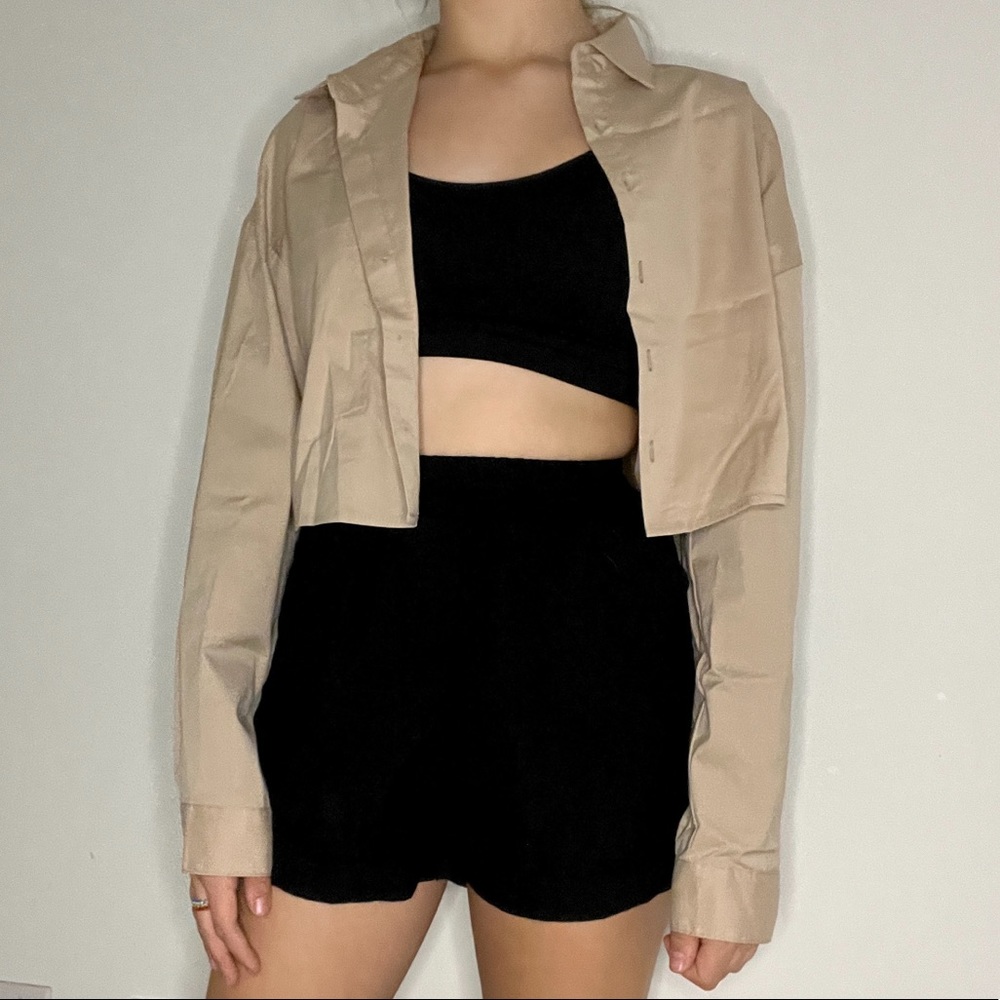 beige shirt size S